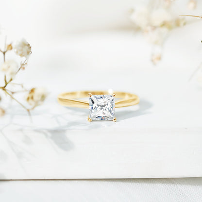 Solitaire 1 Carat Princess Cut Lab Grown Diamond Engagement Ring with IGI Certificate